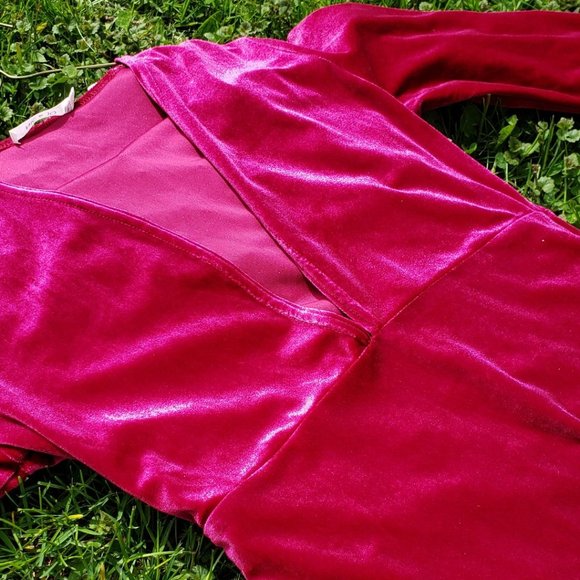 Burgundy Nic & Jo Velvet Dress - Picture 4 of 6